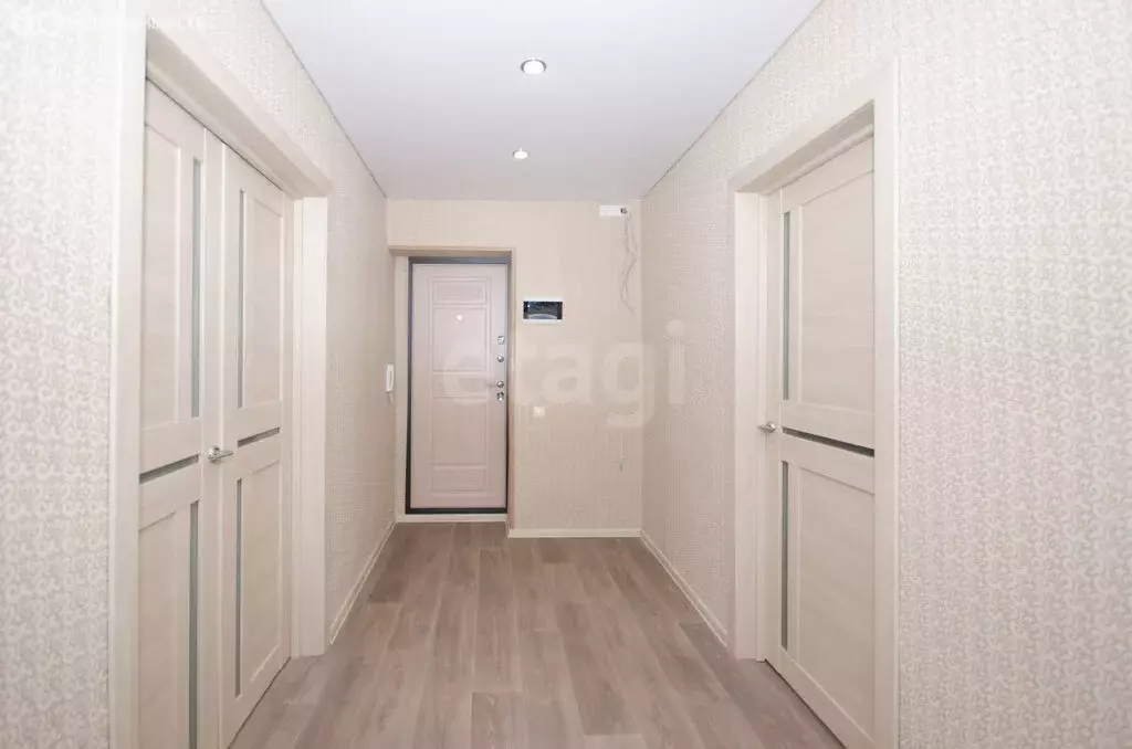 3-комнатная квартира: Ялуторовск, улица Революции, 181 (58.6 м) - Фото 1