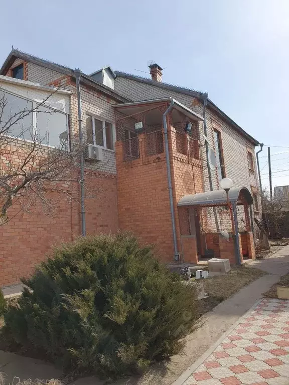 Дом в Волгоградская область, Средняя Ахтуба рп ул. Смирнова, 47 (232 ... - Фото 2