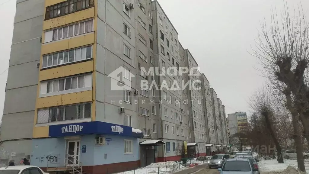 2-к кв. Омская область, Омск просп. Комарова, 3 (52.0 м) - Фото 0