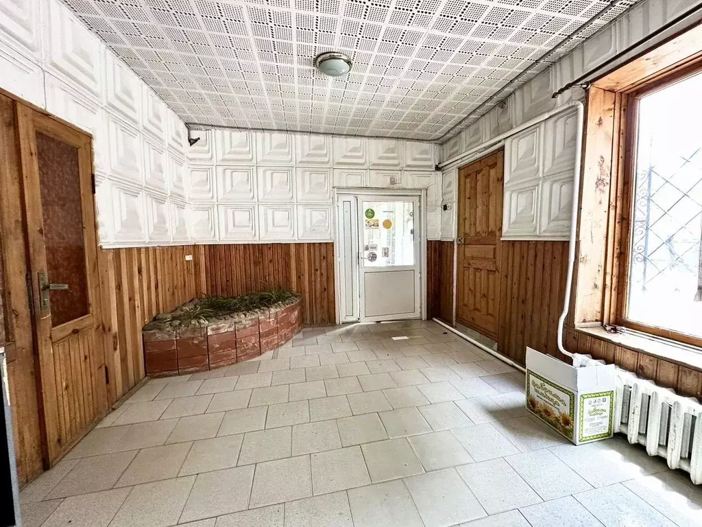 Помещение свободного назначения в Краснодарский край, Новокубанск ул. ... - Фото 2