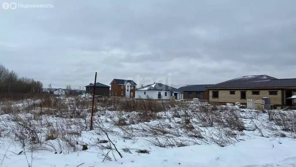 Участок в село Мариинский, Ясеневая улица (14 м) - Фото 0