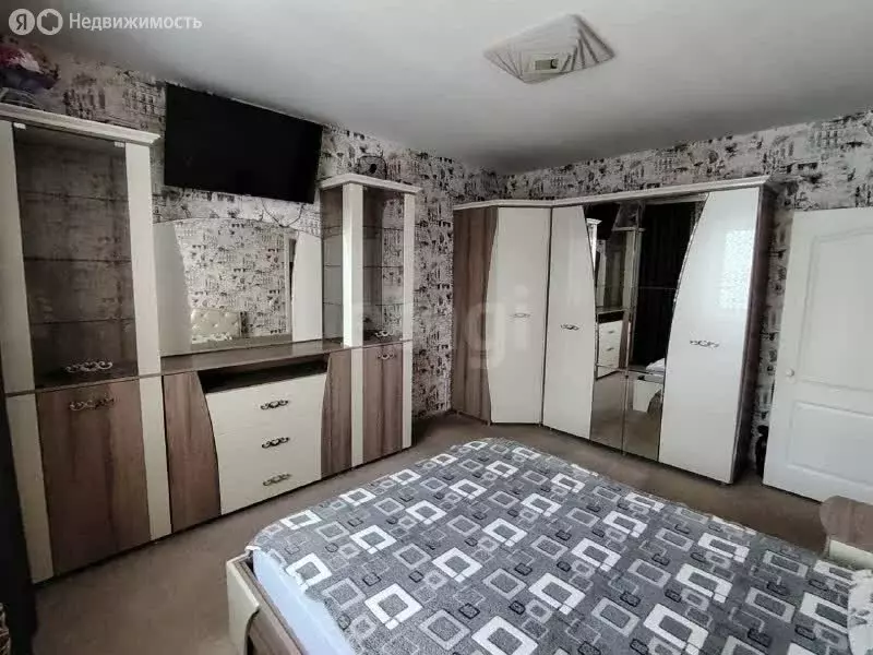 3-комнатная квартира: Топки, микрорайон Солнечный, 16 (66.9 м) - Фото 1