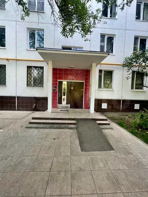 1-к. квартира, 33 м, 4/9 эт. - Фото 1