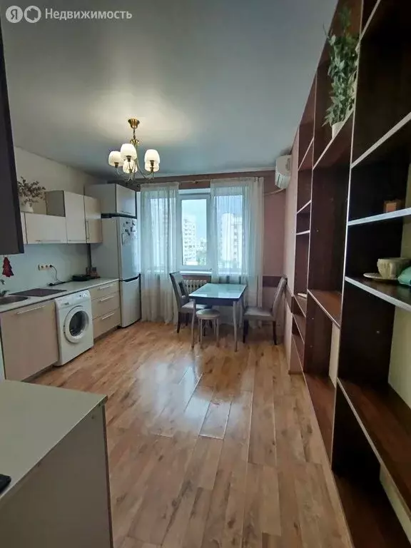 1-комнатная квартира: Хабаровск, улица Гайдара, 13 (55.7 м) - Фото 2