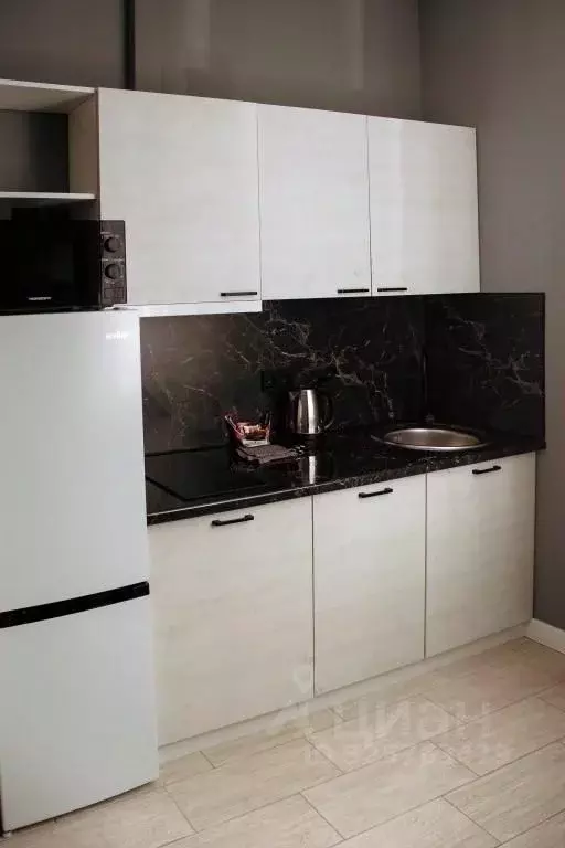 1-к кв. Ленинградская область, Тихвин Знаменская ул., 11 (35.0 м) - Фото 2