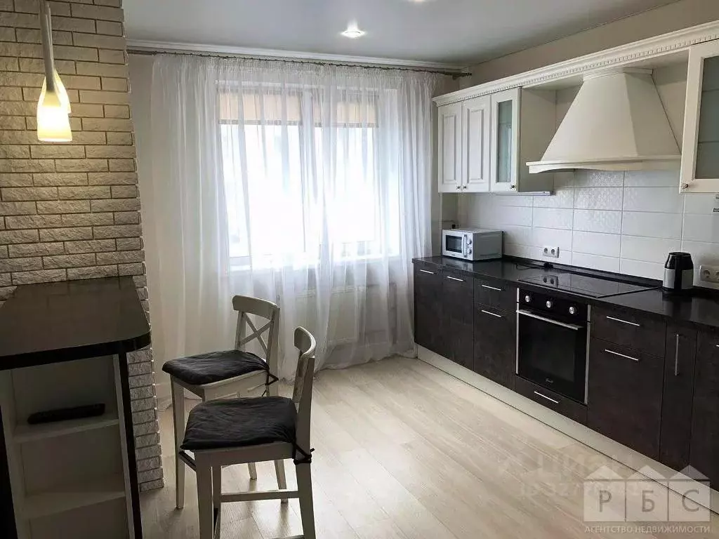 Студия Саратовская область, Саратов ул. Имени Е.И. Пугачева, 51 (41.0 ... - Фото 1