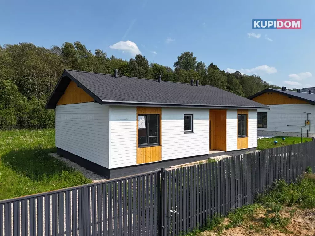 Дом в Калужская область, Жуковский район, Чубарово с/пос, д. Нара ул. ... - Фото 2