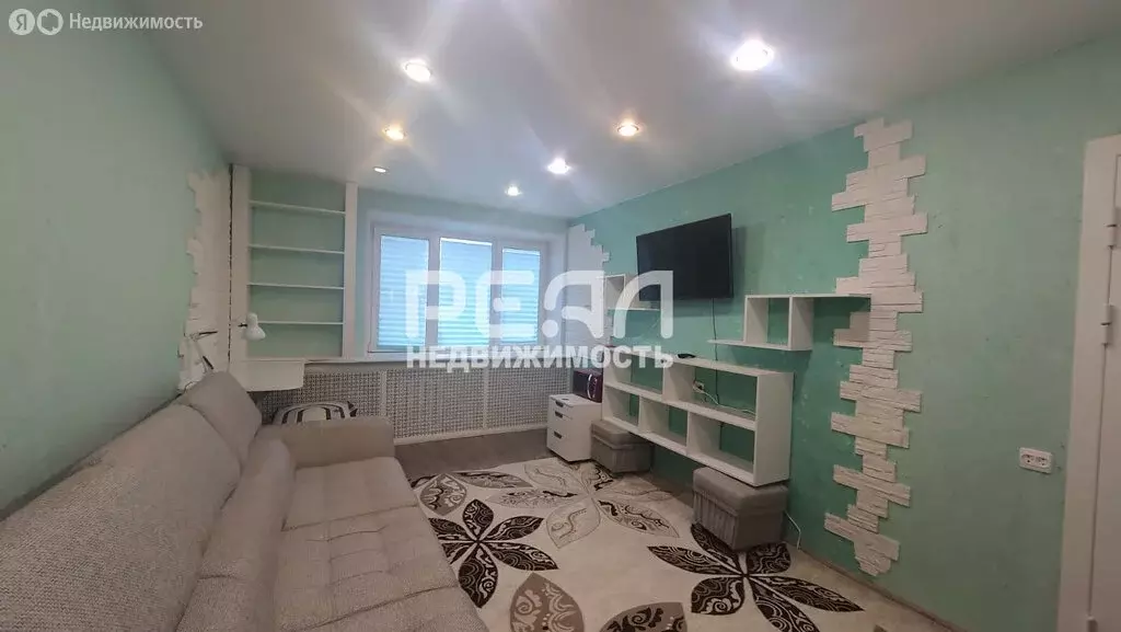 1к в 8-комнатной квартире (18 м) - Фото 1