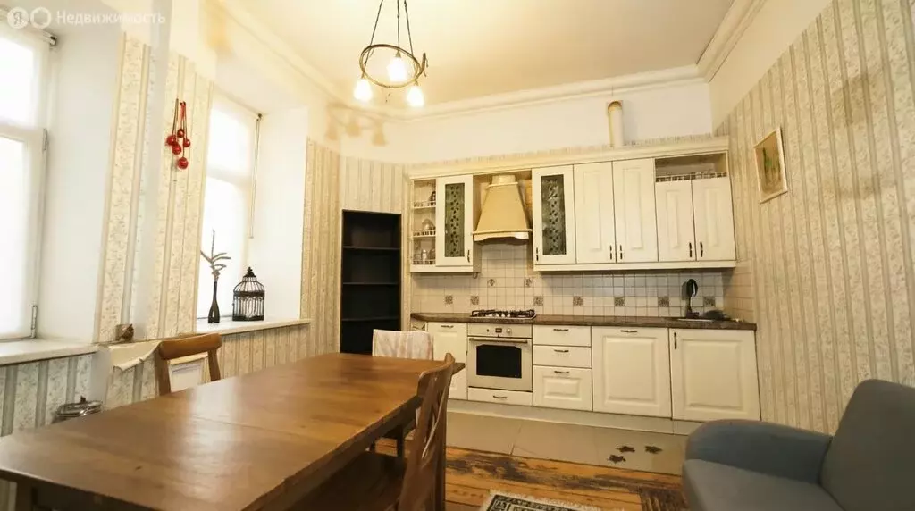 6-комнатная квартира: Санкт-Петербург, Съезжинская улица, 22 (169.4 м) - Фото 1