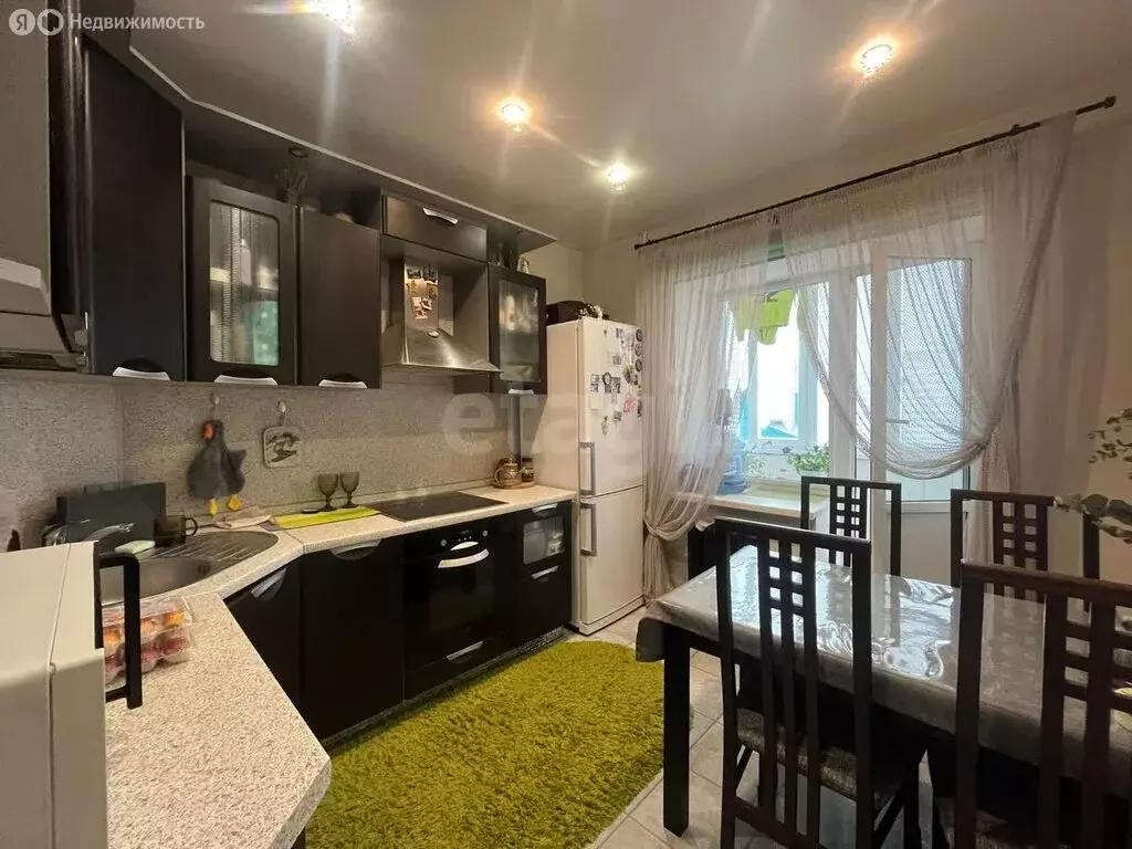 3-комнатная квартира: Ухта, набережная Газовиков, 3 (65.6 м) - Фото 1