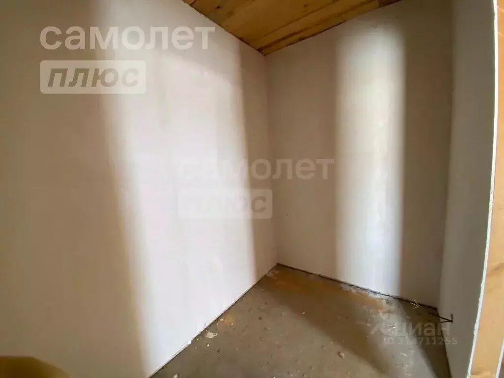 Дом в Оренбургская область, Саракташский район, с. Черкассы Молодежная ... - Фото 1