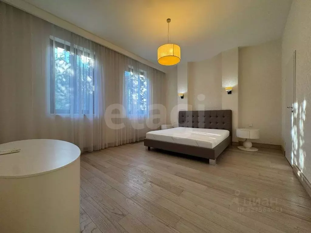 2-к кв. Крым, Ялта муниципальный округ, Ливадия пгт ул. Батурина, 42 ... - Фото 2