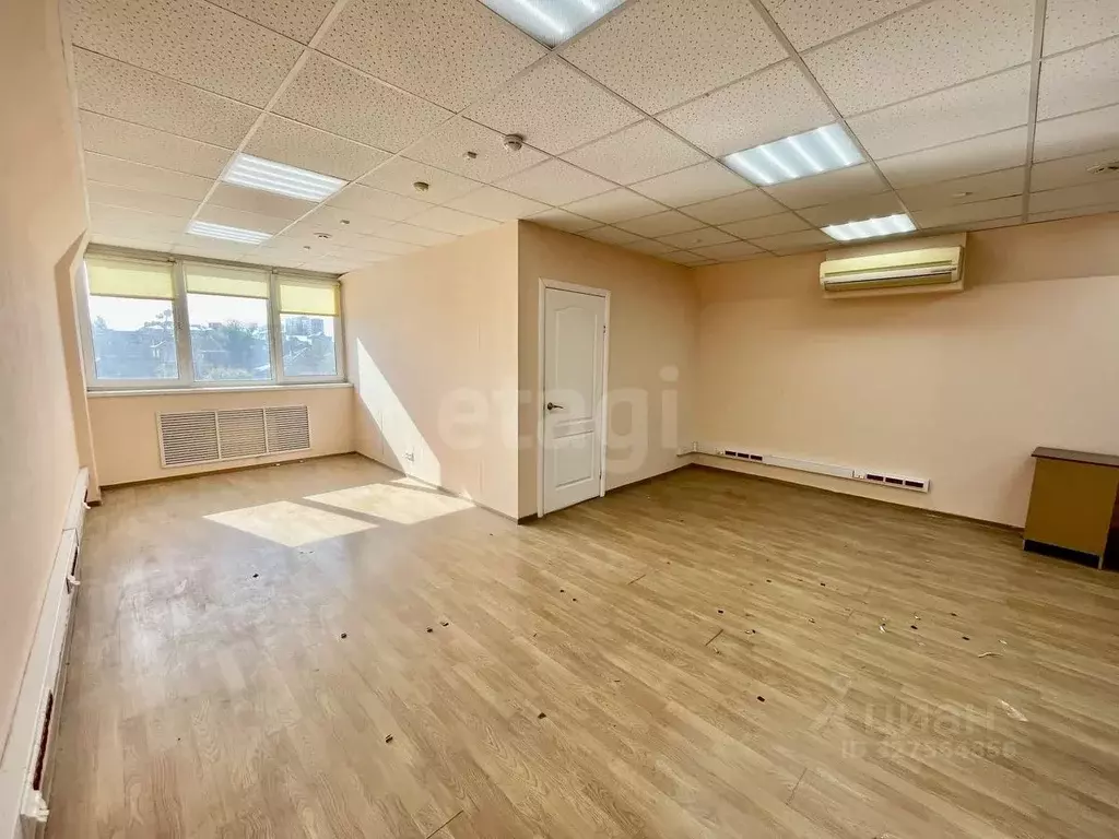 Помещение свободного назначения в Астраханская область, Астрахань ... - Фото 1