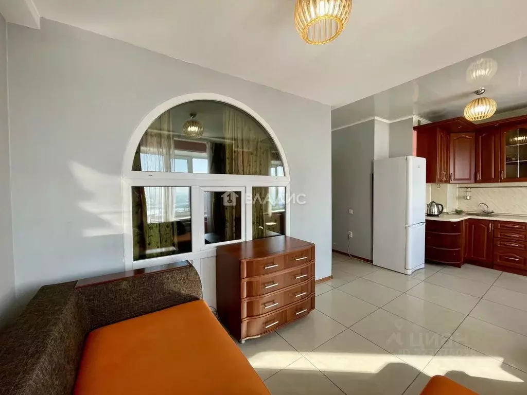 2-к кв. Бурятия, Улан-Удэ ул. Смолина, 81 (53.8 м) - Фото 1