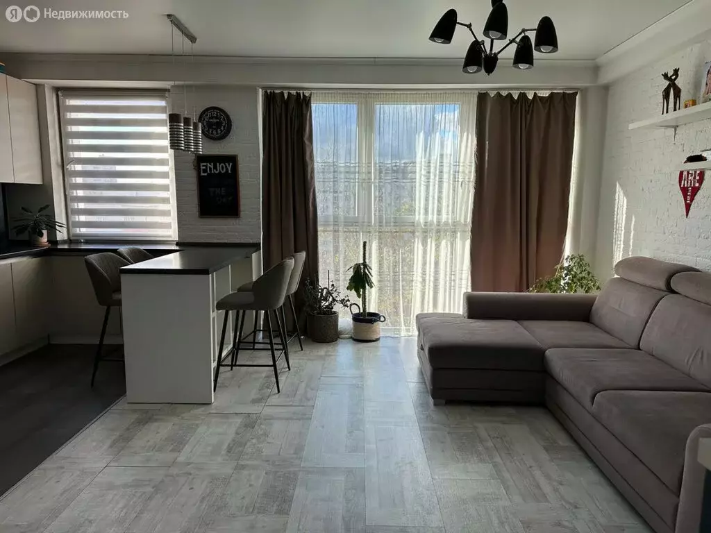 2-комнатная квартира: Калининград, улица Юрия Гагарина, 16Б (76 м) - Фото 2