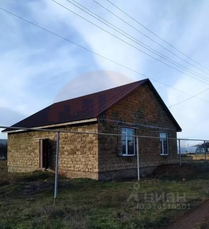 Дом в Крым, Сакский район, Геройское с/пос, с. Яркое ул. Хайтарма (91 ... - Фото 2
