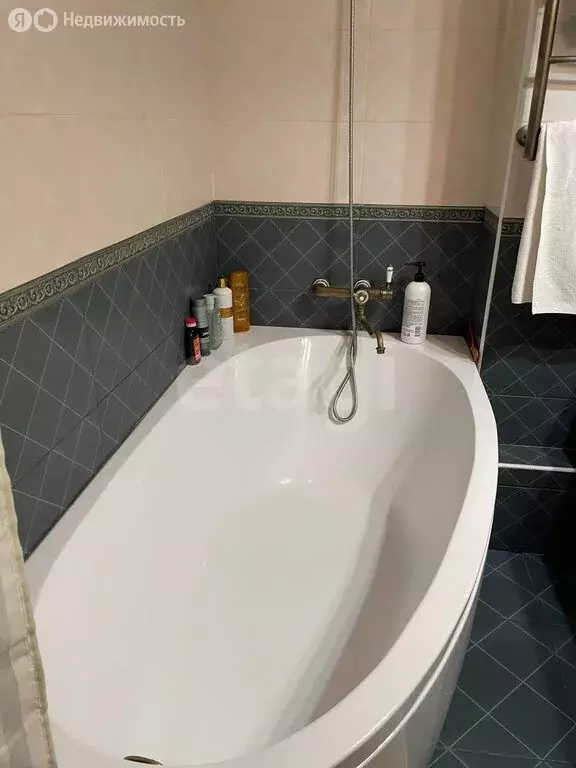 3-комнатная квартира: Санкт-Петербург, Средний проспект Васильевского ... - Фото 1