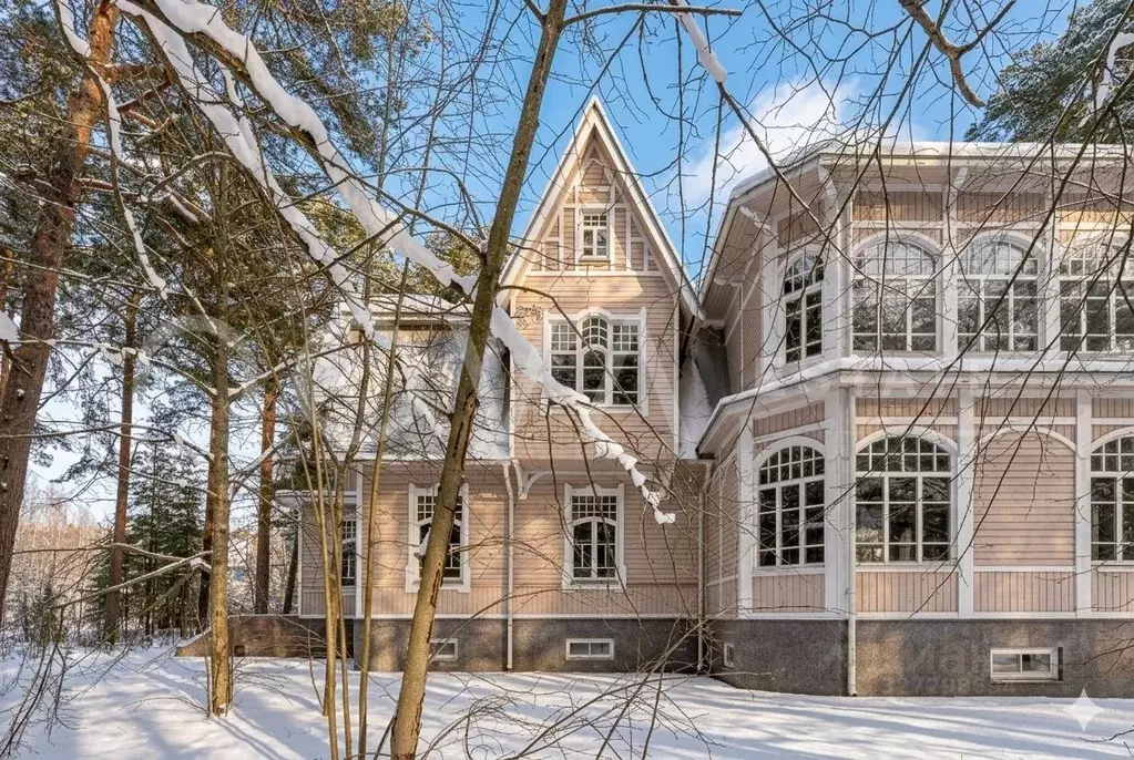 Дом в Санкт-Петербург, Санкт-Петербург, Сестрорецк наб. Реки Сестры, ... - Фото 1