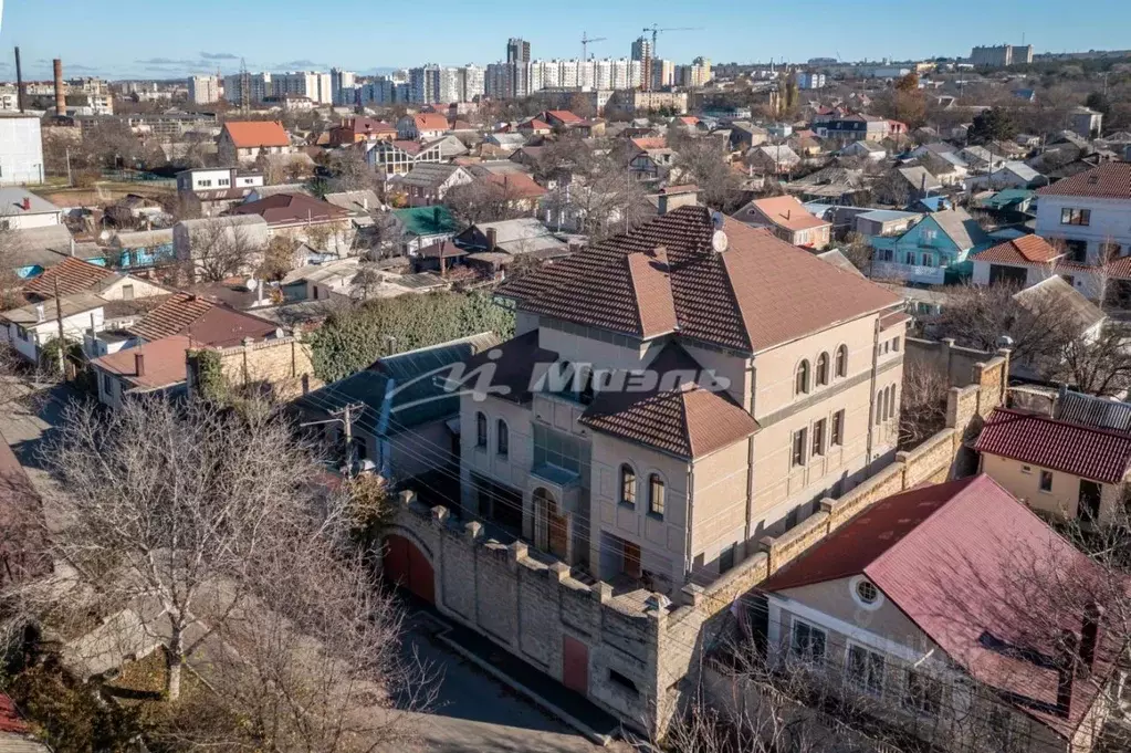 Дом в Крым, Симферополь ул. Очаковская, 12 (570 м) - Фото 1