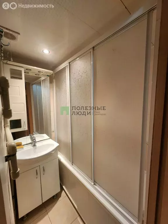 3-комнатная квартира: Ижевск, улица Михаила Петрова, 28 (54 м) - Фото 2