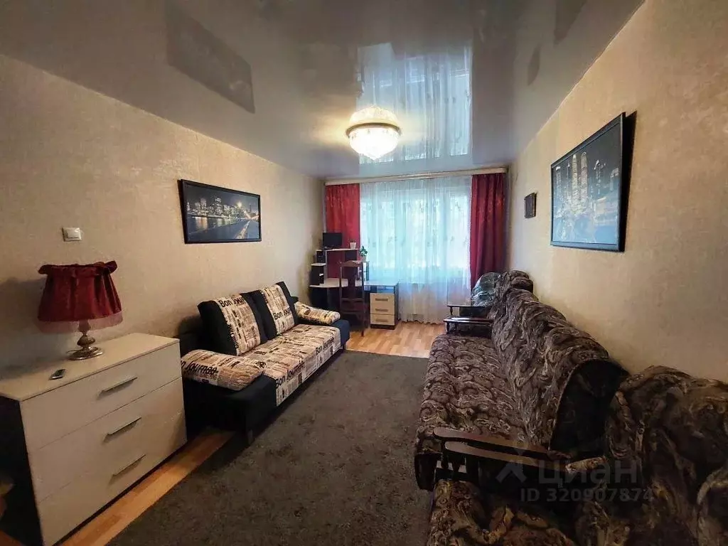 2-к кв. Нижегородская область, Кстово 3-й мкр, 1 (49.6 м) - Фото 0