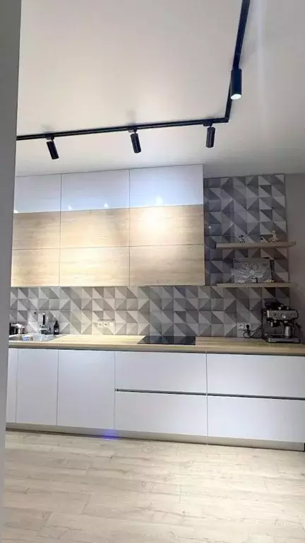 3-к кв. Кемеровская область, Кемерово Советский просп., 70А (94.0 м) - Фото 2