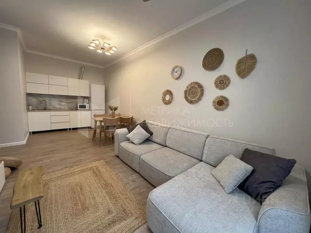 1-к кв. Тюменская область, Тюмень ул. Эльвиры Федоровой, 1 (45.7 м) - Фото 2