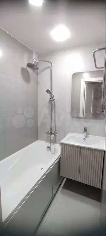 3-к. квартира, 63 м, 2/5 эт. - Фото 1