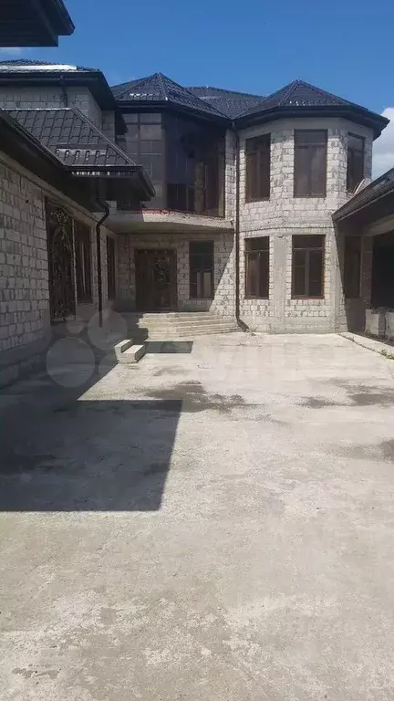 Дом в Кабардино-Балкария, Нальчик ул. Хаширова, 16 (450 м) - Фото 1