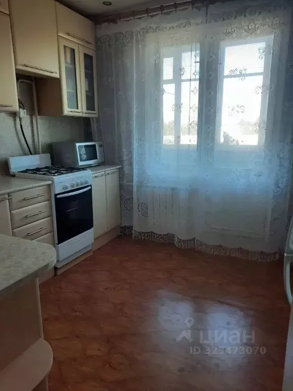 3-к кв. Ленинградская область, Кировский район, Назия пгт ул. ... - Фото 1