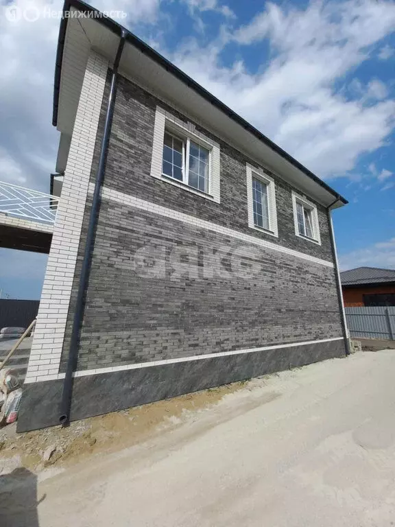 Дом в Анапская, улица Рената Саитова (181.5 м) - Фото 0