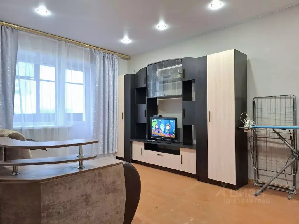 2-к кв. Кировская область, Киров Октябрьский просп., 127 (44.0 м) - Фото 2