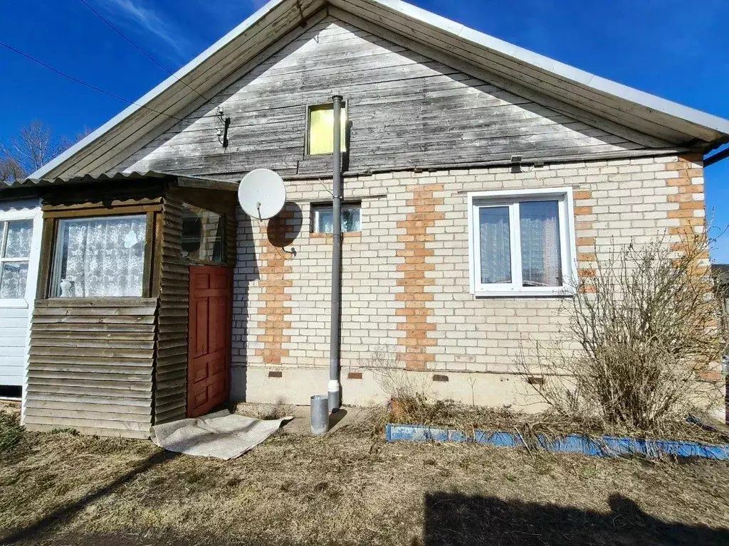 Дом в Новгородская область, Боровичский район, Егольское с/пос, д. ... - Фото 1