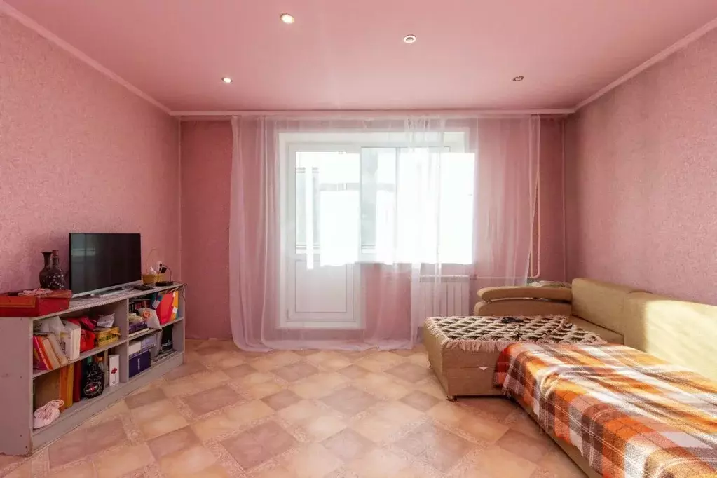 3-к кв. Красноярский край, Красноярск Взлетка мкр, ул. Батурина, 15 ... - Фото 1