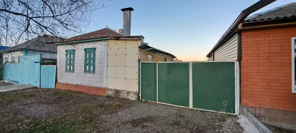 Дом в Краснодарский край, Лабинск Революционная ул., 133 (52 м) - Фото 0