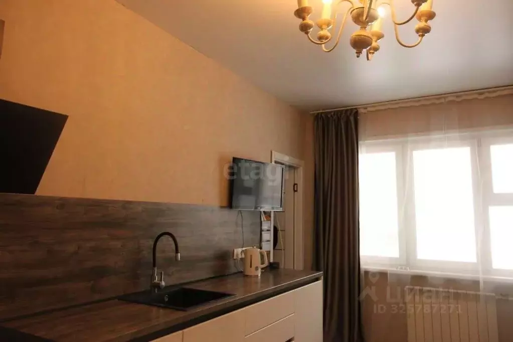 3-к кв. Красноярский край, Красноярск ул. Карамзина, 21 (81.6 м) - Фото 2