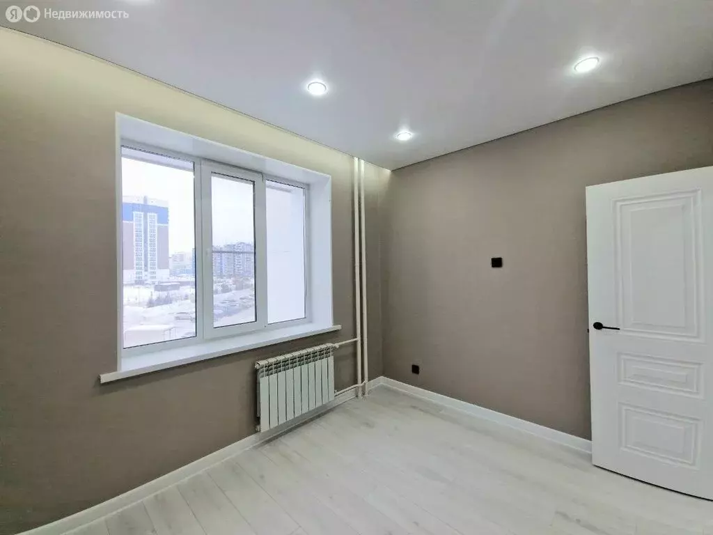 3-комнатная квартира: село Засечное, Изумрудная улица, 1 (52 м) - Фото 1