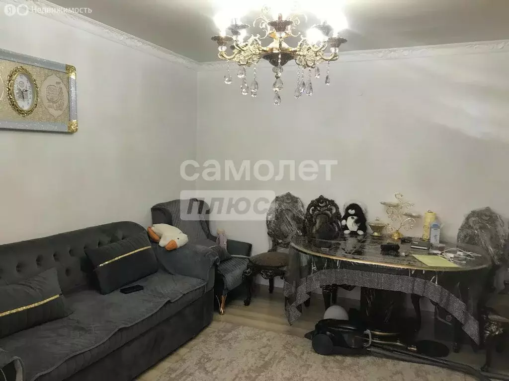 3-комнатная квартира: Грозный, улица Вахи Алиева, 149 (61 м) - Фото 0