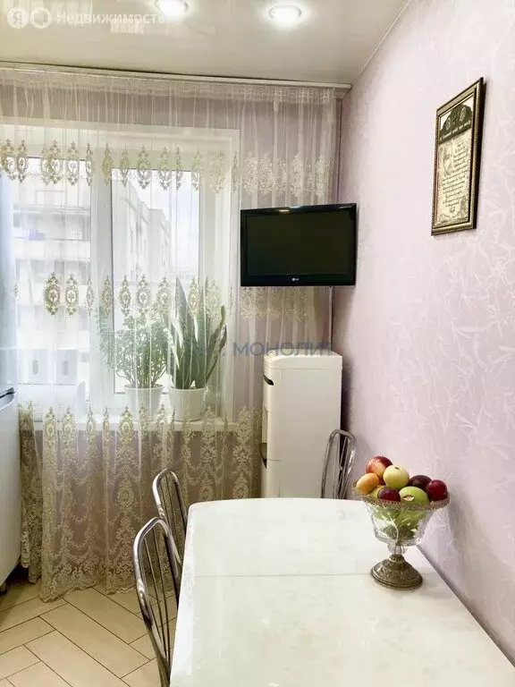 3-комнатная квартира: Нижний Новгород, проспект Бусыгина, 45А (60.5 м) - Фото 1