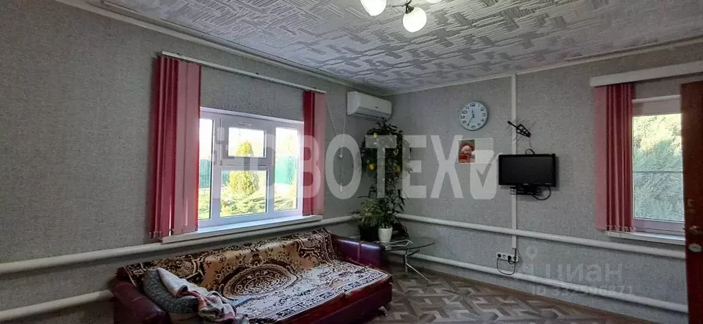Дом в Краснодарский край, Каневская ст-ца ул. Заречная, 15 (80 м) - Фото 2