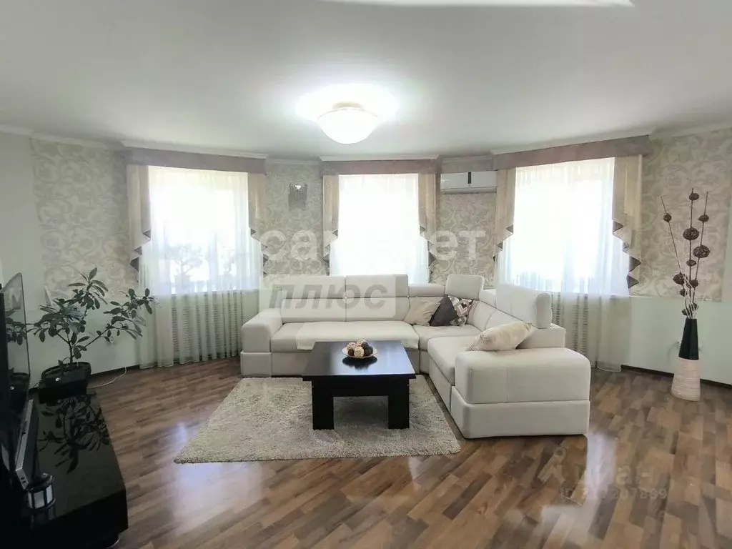 3-к кв. Татарстан, Зеленодольск Комсомольская ул., 23 (82.7 м) - Фото 0