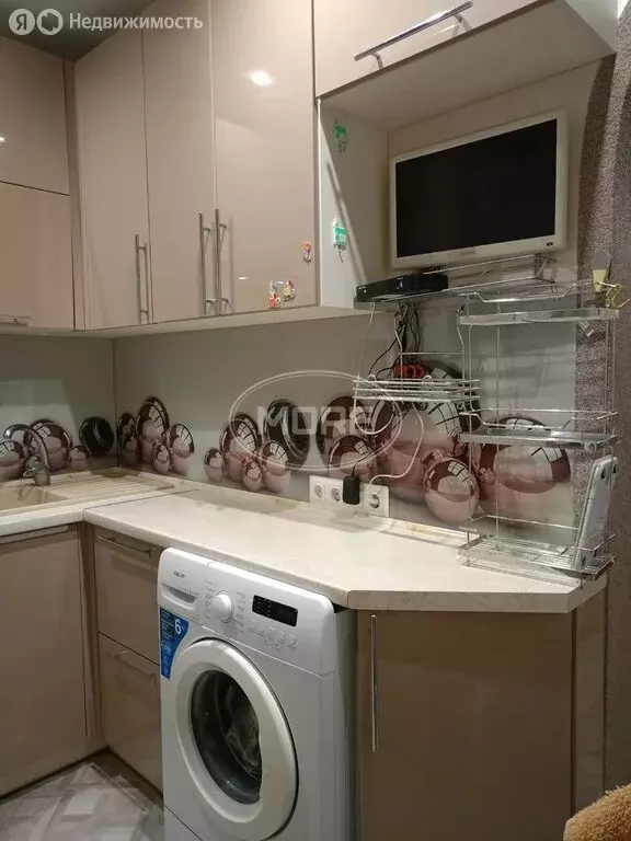 2-комнатная квартира: Балтийск, улица Маяковского, 9 (47 м) - Фото 0