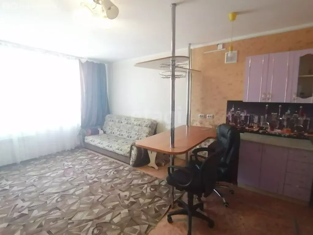 Квартира-студия: Ачинск, улица Манкевича, 20 (27.7 м) - Фото 1