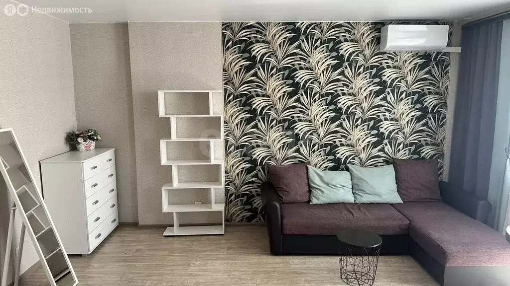 Квартира-студия: Омск, 4-я Транспортная улица, 13 (39.6 м) - Фото 1
