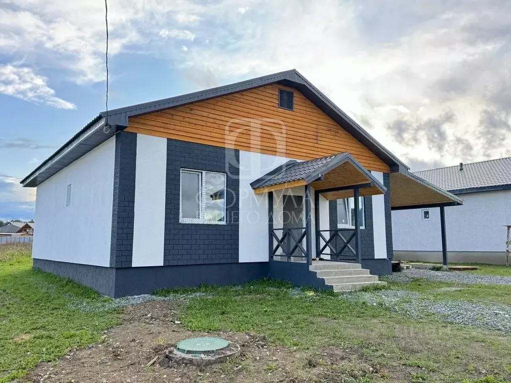 Дом в Свердловская область, Белоярский муниципальный округ, пос. ... - Фото 1