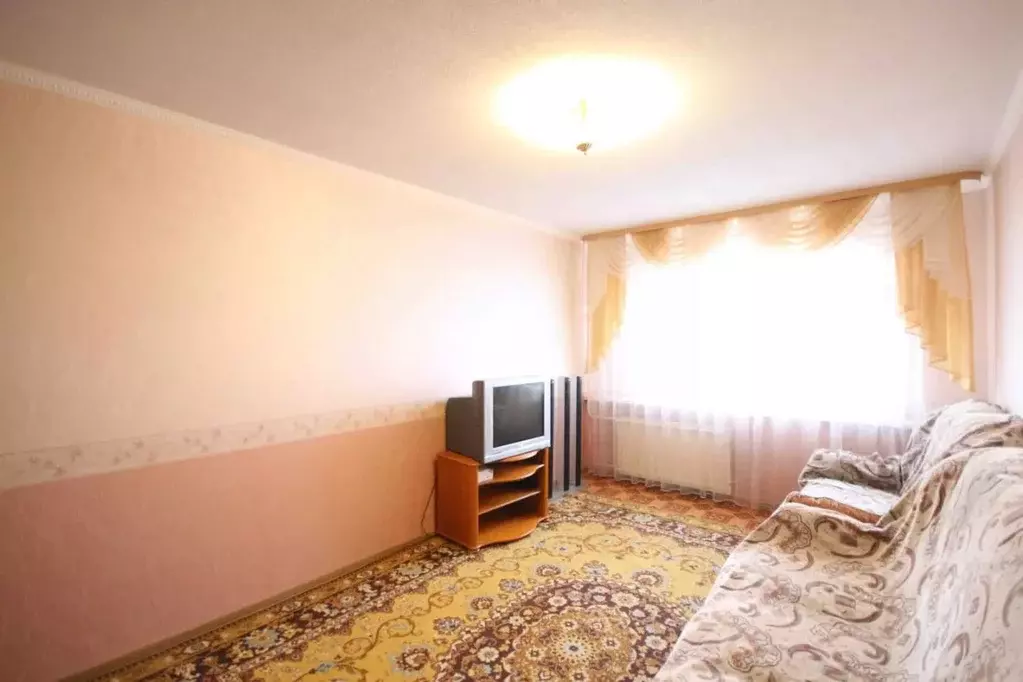 3-к кв. Ямало-Ненецкий АО, Новый Уренгой Советский мкр, 8/2 (65.0 м) - Фото 1