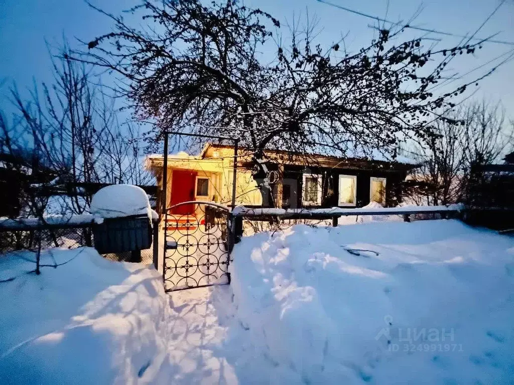 Дом в Кемеровская область, Прокопьевск ул. Дмитрова, 48 (50 м) - Фото 1