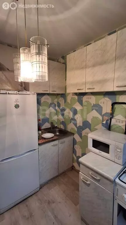 2-комнатная квартира: Пермь, Братская улица, 2 (47.7 м) - Фото 1