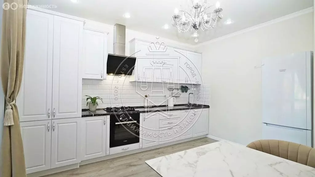 Дом в село Столбище, Зелёная улица, 4Б (180 м) - Фото 0
