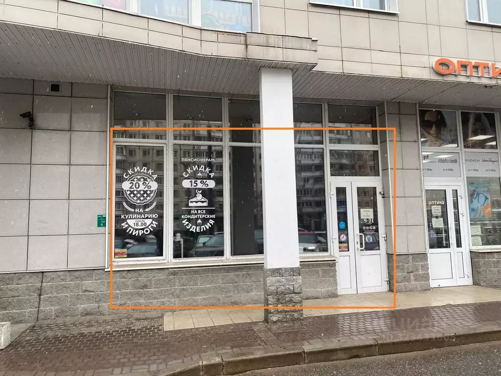 Торговая площадь в Санкт-Петербург просп. Авиаконструкторов, 2 (60 м) - Фото 1